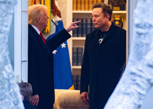Përplasja Trump-Musk del jashtë kontrollit, miliarderi mbledh “shokët” në Twitter dhe thotë se do krijojë parti të re! Presidenti i SHBA: Ai është çmendur! 